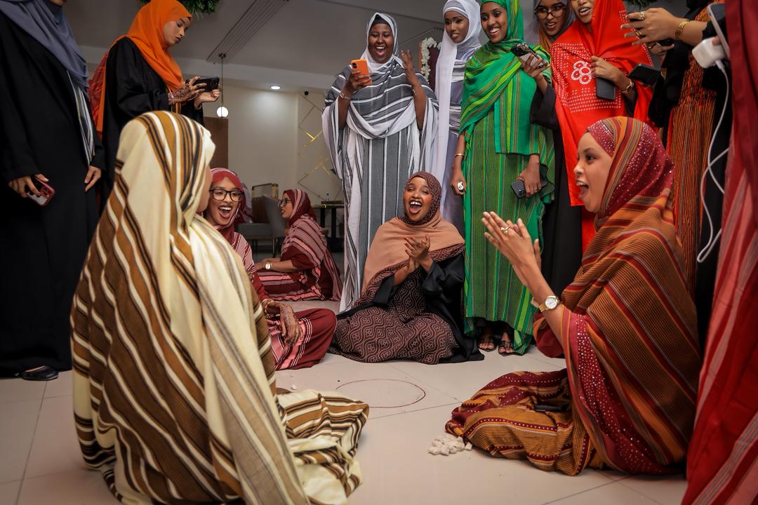 Dhaqan Goob — Girls' Night